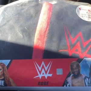 Kids robe WWE